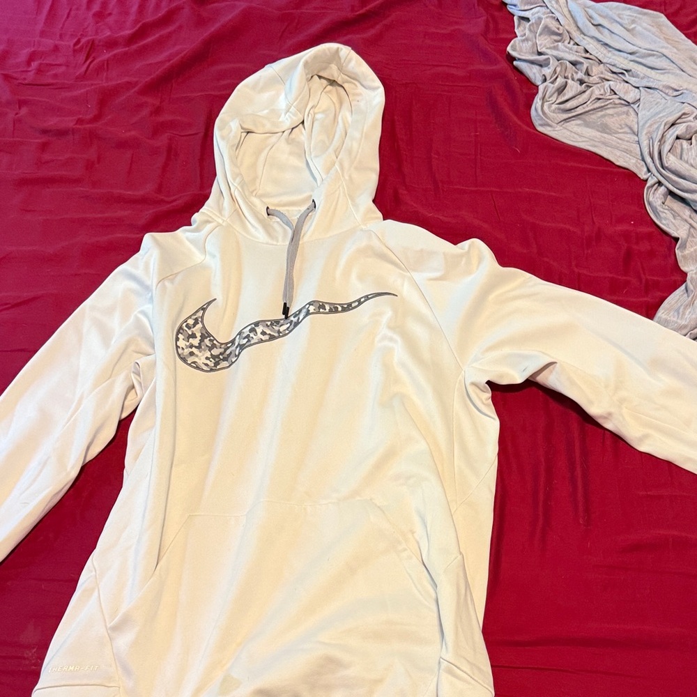 Used White Nike Hoodie w/ grey camo logo
